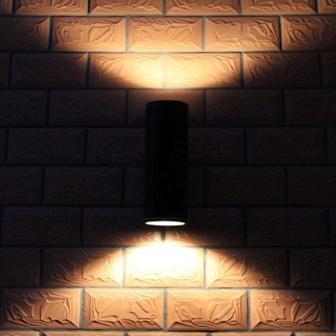 Lampa elewacyjna natynkowa punktowa kinkiet czarna 2x3W 600lm IP65 Kąt świecenia: 45 °
