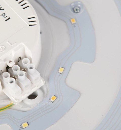 Plafon LED natynkowy 15W 1875lm ze zmienną barwą światła