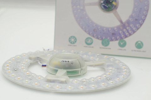 Wkład do plafonu LED 15W zmienna barwa światła