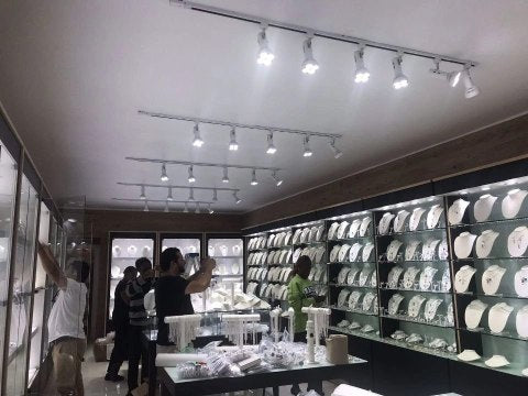 Żarówka E27 LED PAR30 czarna 24° 45W 3000K do doświetlania roślin
